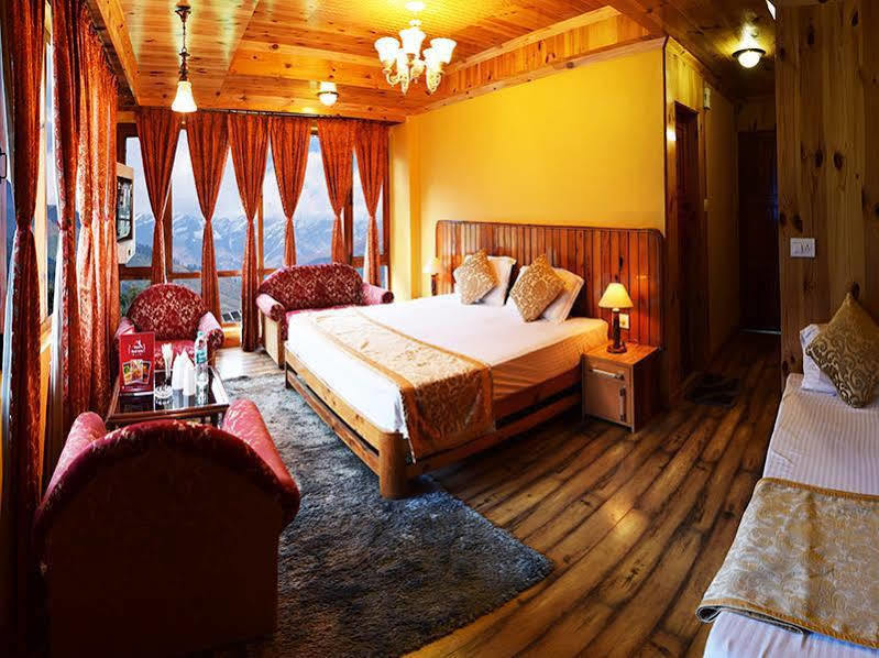 Hotel Manali Mahal Esterno foto